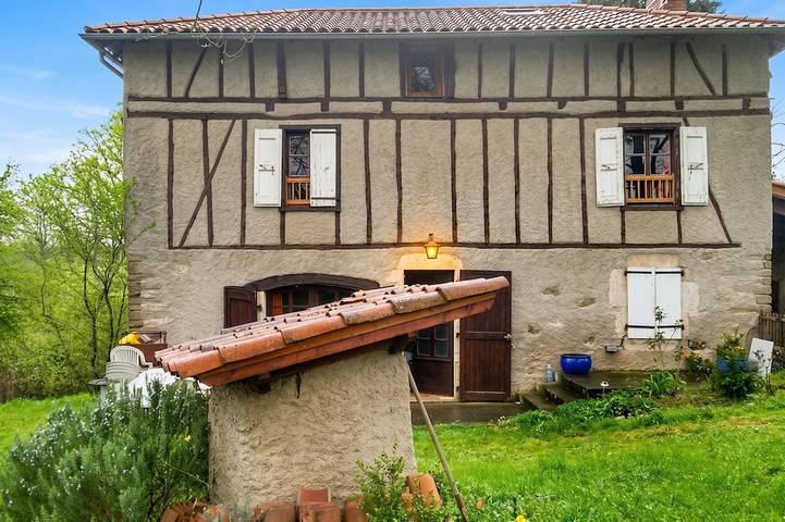 Location de vacances pour 10 personnes, avec Jardin à Saint-Constant (homonymie)