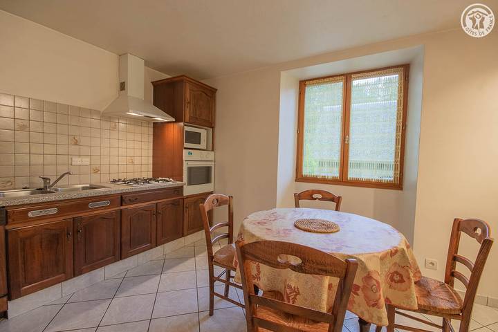 Gîte pour 4 personnes, avec balcon/terrasse et terrasse à Mouxy - 2