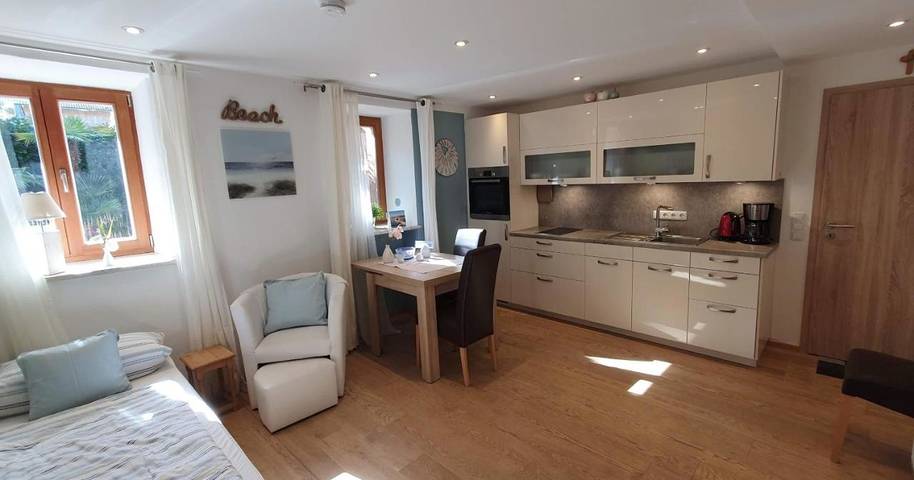 Ferienwohnung für 4 Personen, mit Terrasse und Garten in Vogtareuth