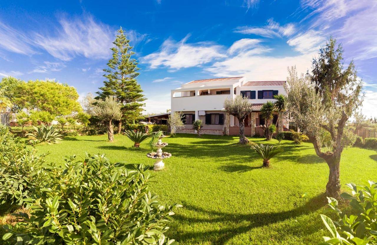 Villa Ulivi B&B in Pontecagnano Faiano, Costa tirrenica Campania