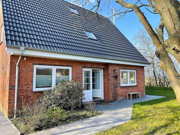 Ferienhaus für 8 Personen, mit Garten in Dagebüll