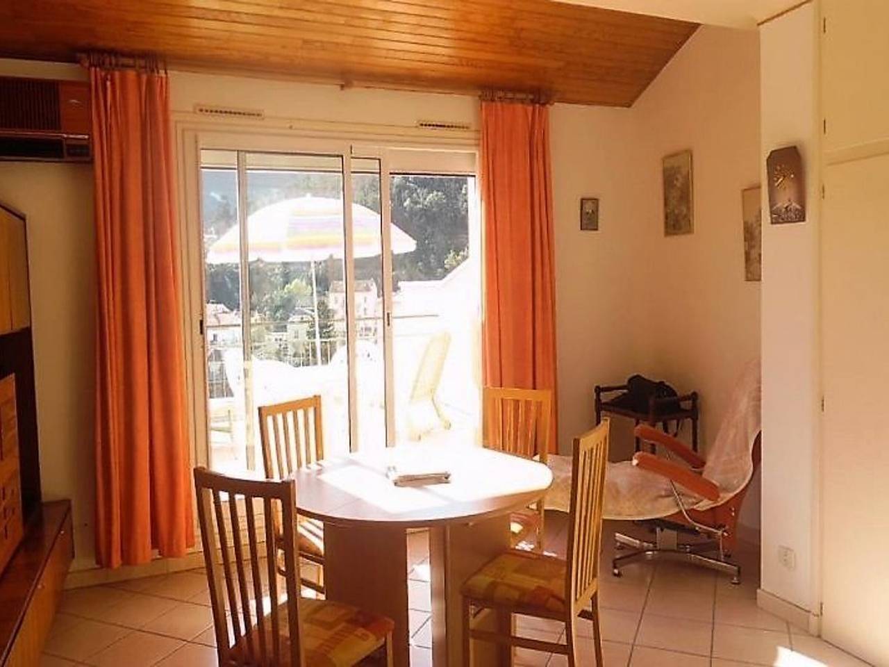 Appartement entier, Appartement F2 climatisé avec terrasse, parking, à 600m des thermes - Amélie-les-Bains in Amélie-les-Bains-Palalda, Région de Céret