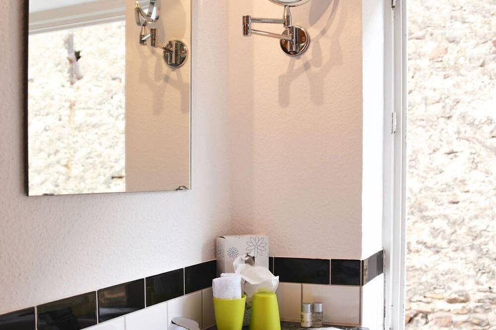 Weinheber - Hotel und Weinstube - Doppelzimmer Comfort, Bad, Wc, 1 Schlafraum in Freinsheim, Pfälzer Rheinebene