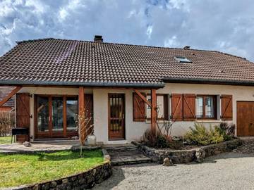 Gîte pour 5 personnes, avec jardin à Champagney