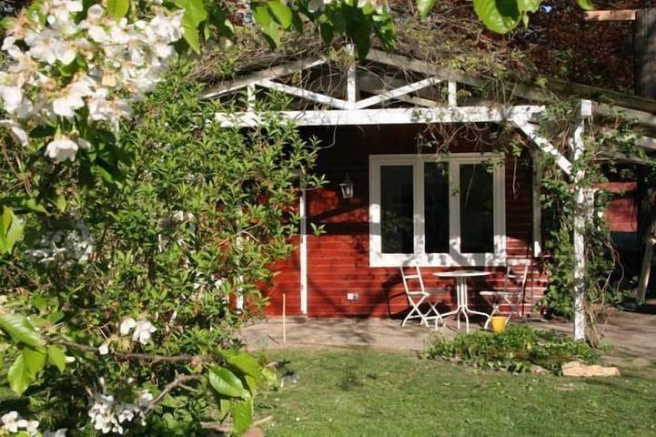 Ferienwohnung für 4 Personen, mit Balkon und Garten in Witten
