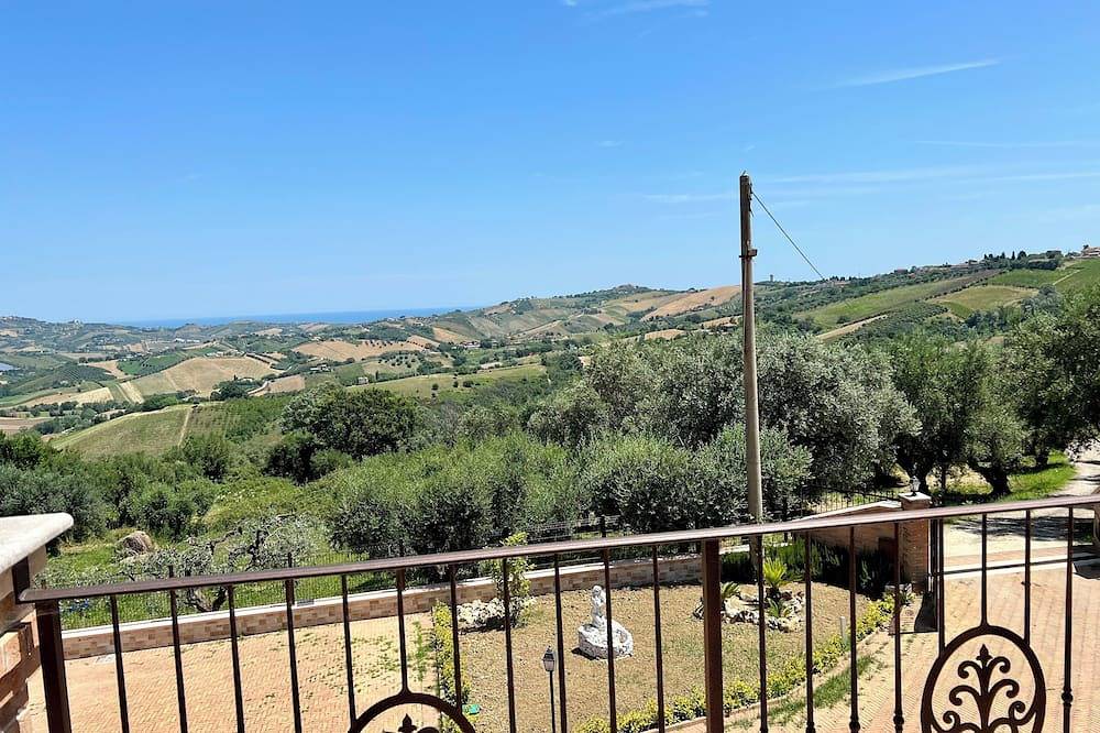 Ganze Wohnung, Villa Angela in Mosciano Sant'Angelo, Adriaküste Abruzzen