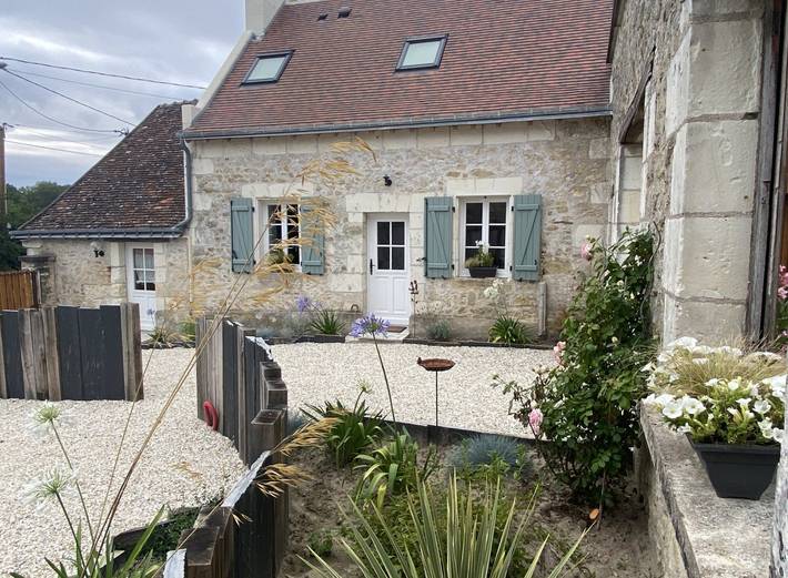 Gîte pour 8 personnes, avec jardin ainsi que jacuzzi et terrasse
