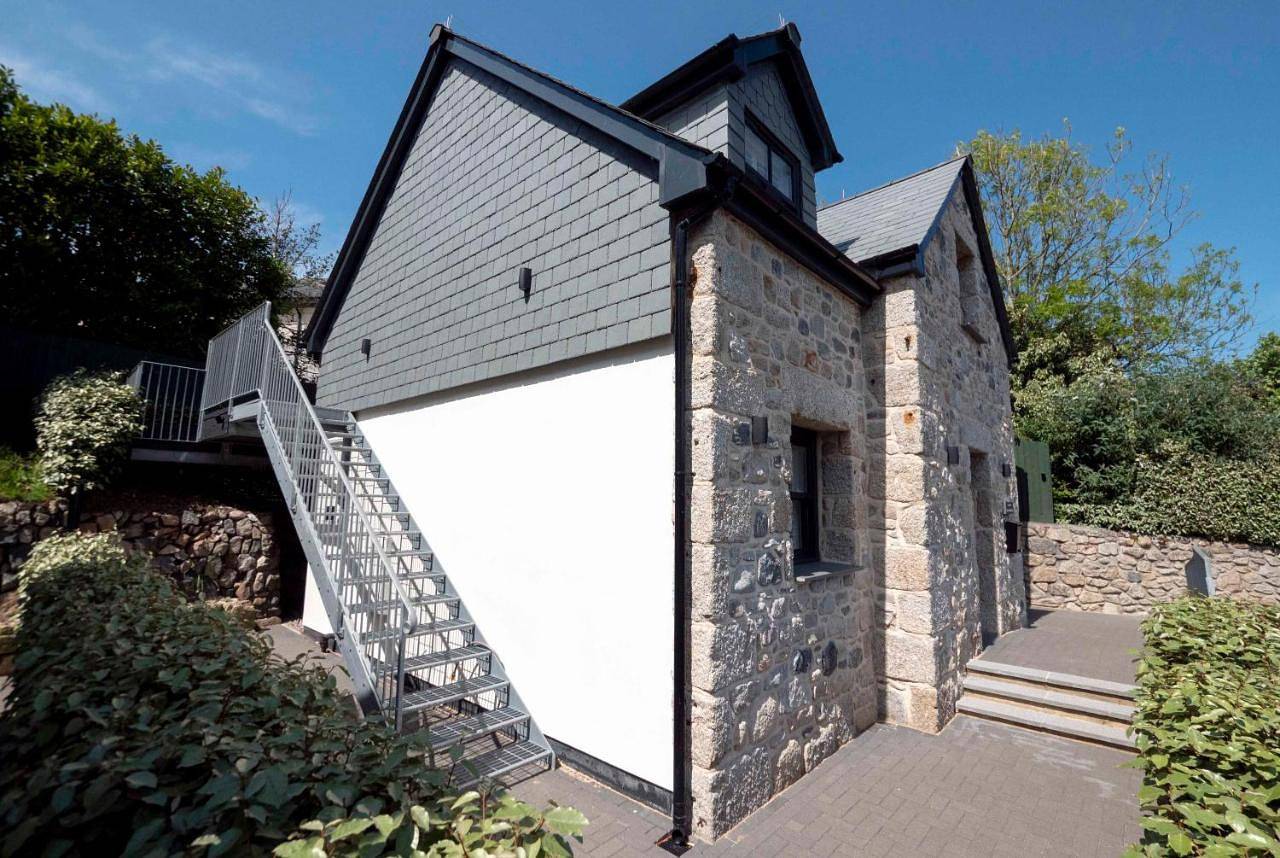 Two-Bedroom House in Carbis Bay, Cornwall