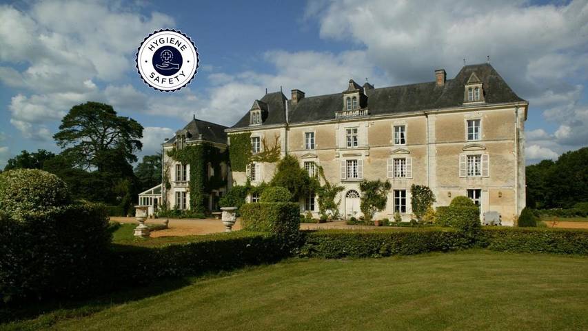 Chambre d’hôte pour 3 personnes, avec Terrasse et Jardin ainsi que Piscine et Vue à Durtal