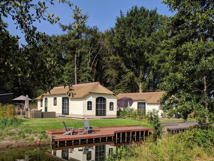 Chalet für 4 Personen, mit Garten und Terrasse - 1