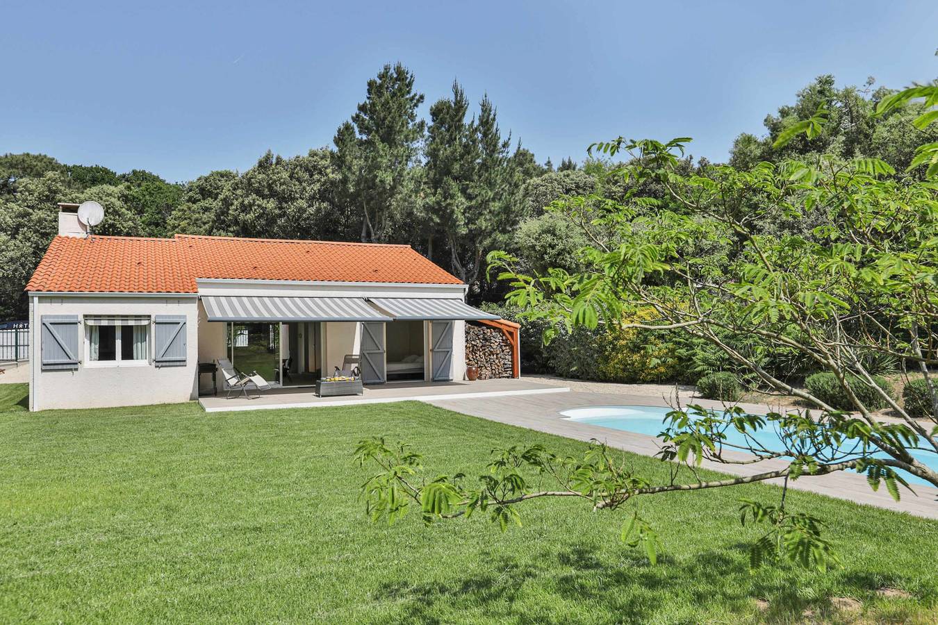 Jard-sur-Mer : Villa Familiale Proche Plage & Forêt avec Piscine Privée in Jard-sur-Mer, Vandea