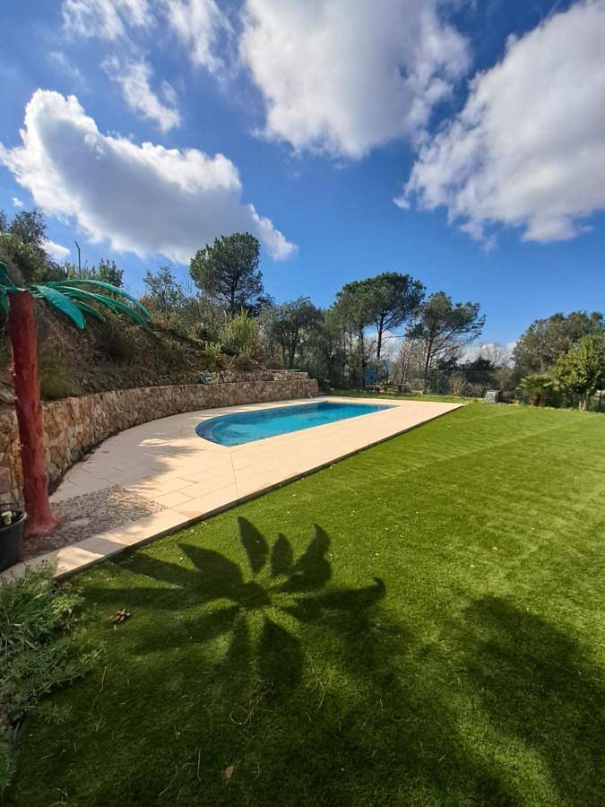 Casa rural para 10 personas, con piscina además de vistas y jardín, Se admiten mascotas en Massanet de la Selva - 4
