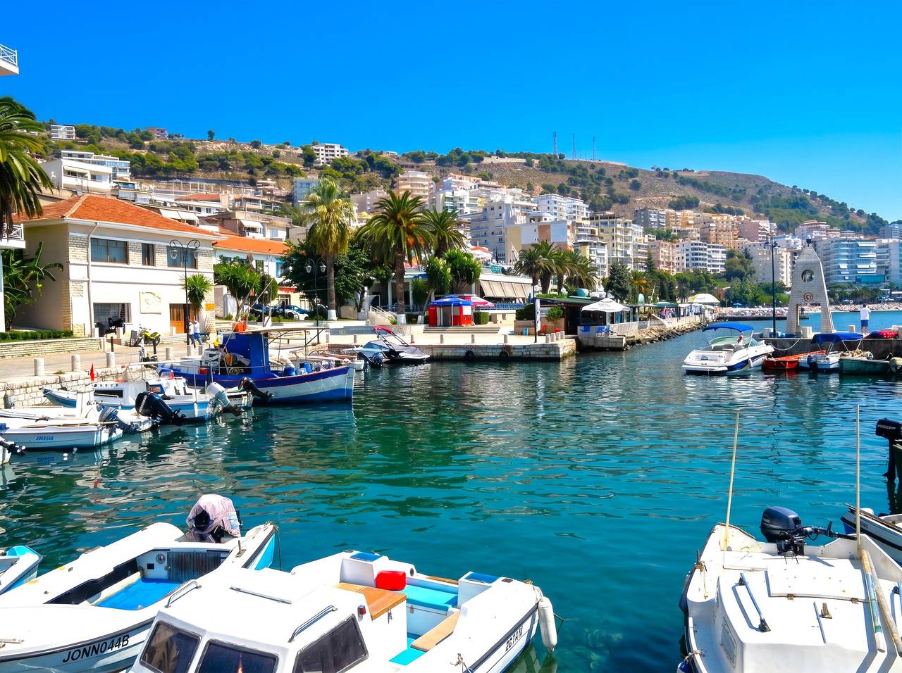 Apartamento entero, Apartamento de vacaciones para 3 personas con balcón in Sarandë, Vlorë