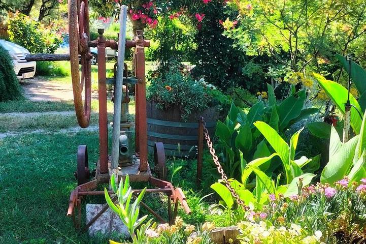 Villeneuve-les-Avignon, en el campo, 40m2 bastante pavillonT2. in Villeneuve-lès-Avignon, Region de Nimes