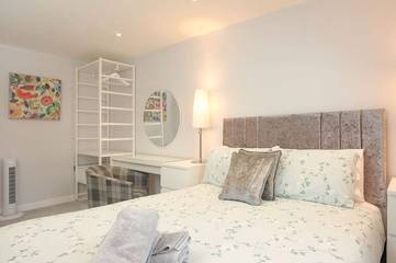 Apartment for 4 People in Teignmouth, Devon, Photo 1