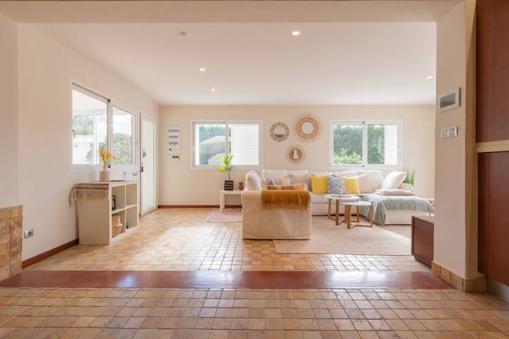 Location de vacances pour 6 personnes, avec Terrasse et Jardin à Elche - 2