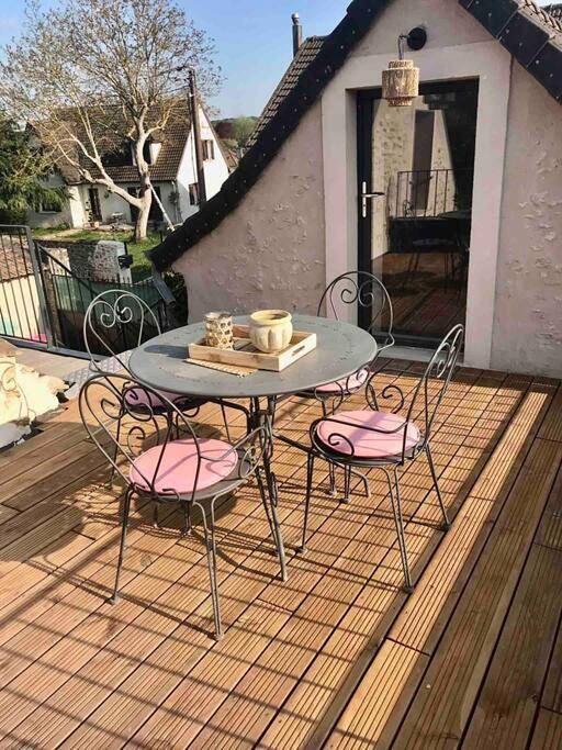 Location de vacances pour 8 personnes, avec terrasse et jardin, animaux acceptés à Saint-Arnoult-en-Yvelines - 2