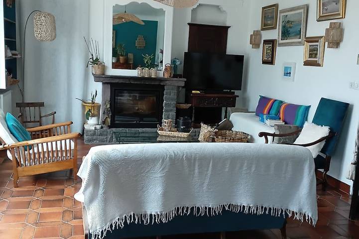 Appartement entier, Beau T4 3* cosy, calme, confortable -Terrasse vue montagnes-Proche plage -  Wifi in Ciboure, Région de Bayonne