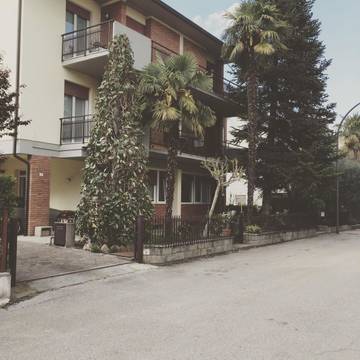 Gîte pour 5 personnes, avec jardin et piscine, animaux acceptés dans Castrocaro Terme