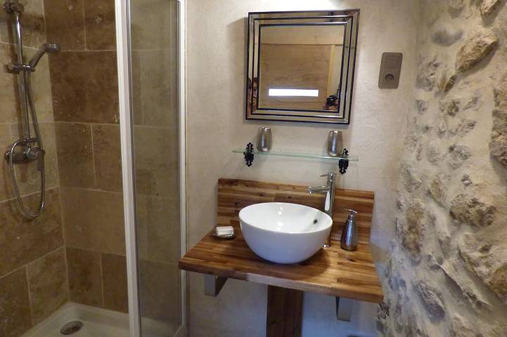 Location de vacances pour 2 personnes, avec jardin et balcon à Tour-de-Faure - 4