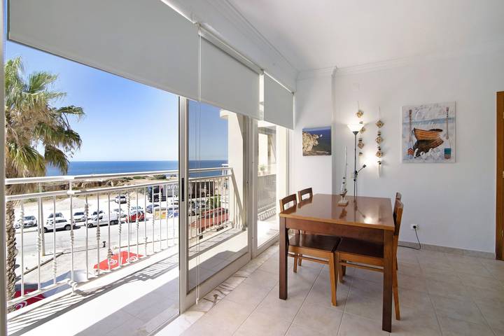 Ganze Wohnung, Ferienwohnung Nau Bérrio 2ºd – Meerblick, A/C, Wlan, Garten & Balkon in Armação de Pêra (costa), Armação de Pera