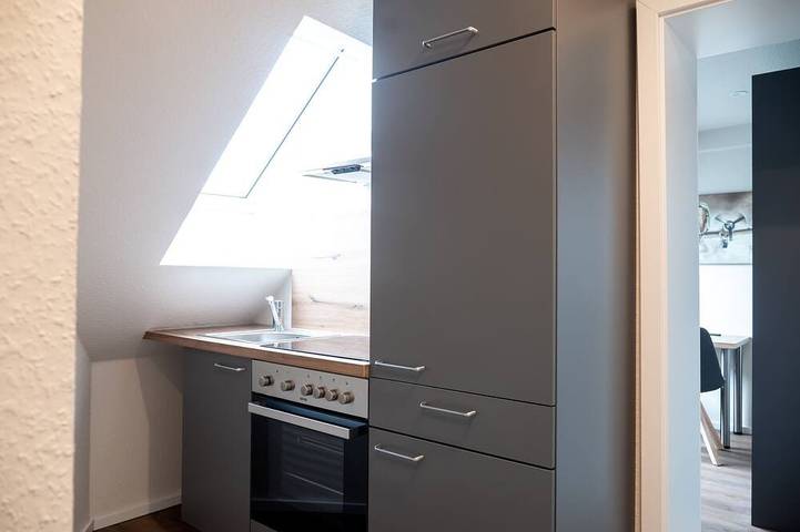 Ganze Wohnung, Kleines Apartment mit Schlafzimmer, Küche und Bad in Graben-Neudorf, Rheinebene