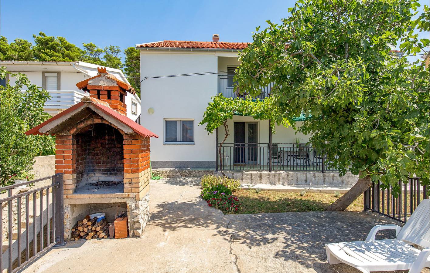 Ganze Ferienwohnung, Ferienwohnung für 3 Personen mit Terrasse in Vlasici, Pag