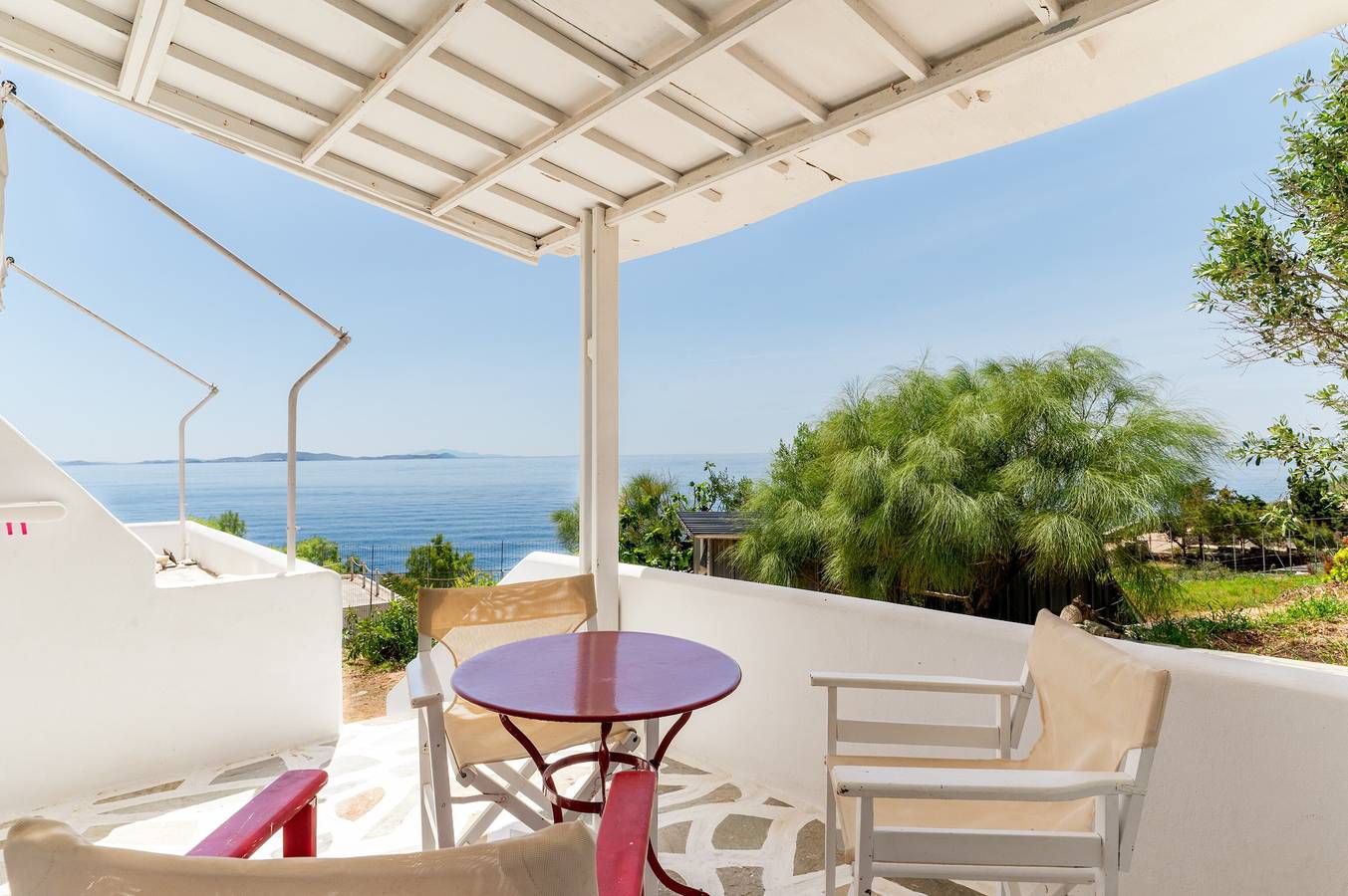 Apartamento inteiro, Apartamento 'Porfira' com jardim privado, Wi-Fi e ar condicionado in Tinos