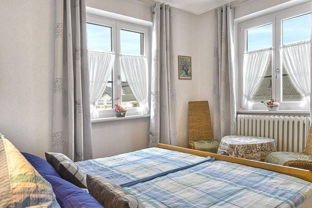 Doppelzimmer mit Sat-Tv - Pension Haus am Walde in Burg Eltz, Brodenbach