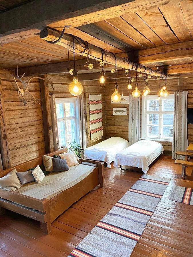 Lauri Historical Log House Manor in Rovaniemi, Laponie