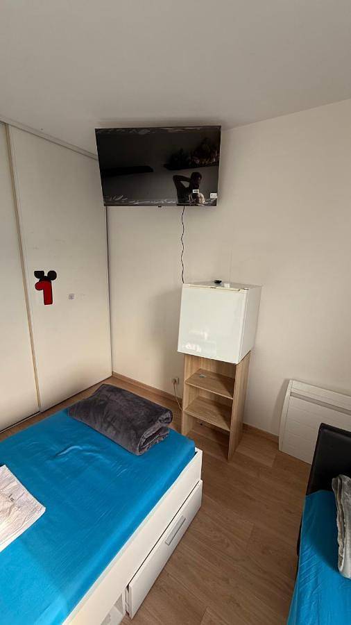 Location de vacances pour 3 personnes, avec jardin ainsi que vue et balcon à Pau