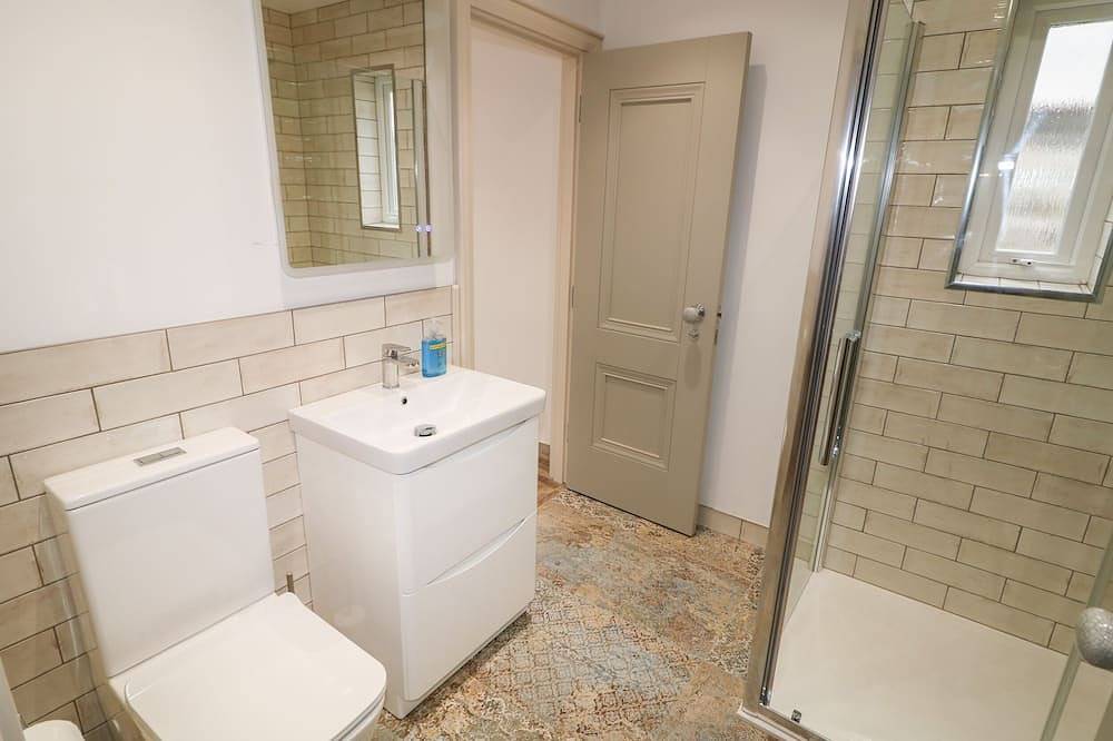 Old Shop Cottage, family friendly, with hot tub in Limavady in Grafschaft Londonderry