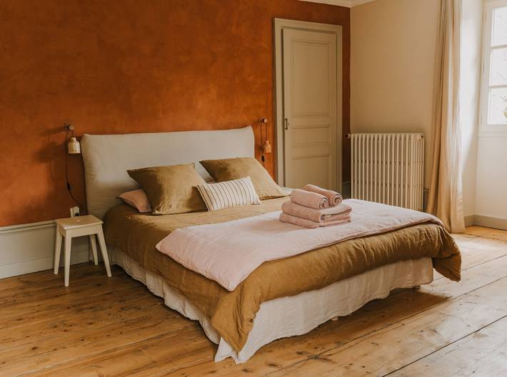 Chambre d’hôte pour 2 personnes, avec piscine et jardin dans Belley - 2