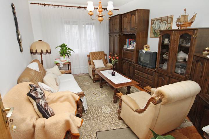 Smještaj za odmor za 4 osoba, s Balkon/terasa u Dugi Rat