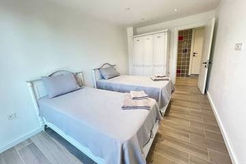 Villa for 6 Guests in Bozcaada, Marmara region, Picture 2