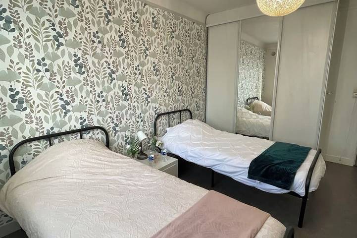 Location de vacances pour 8 personnes, avec jardin et balcon à Tremblay-en-France - 3