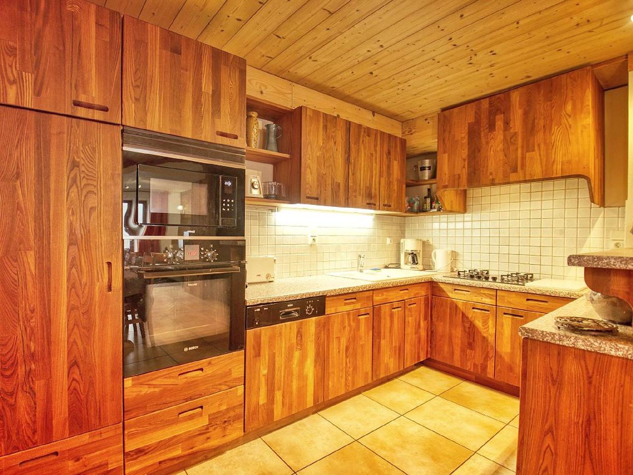 Well-equipped chalet with Wlan in Station de Morillon, Grand Massif