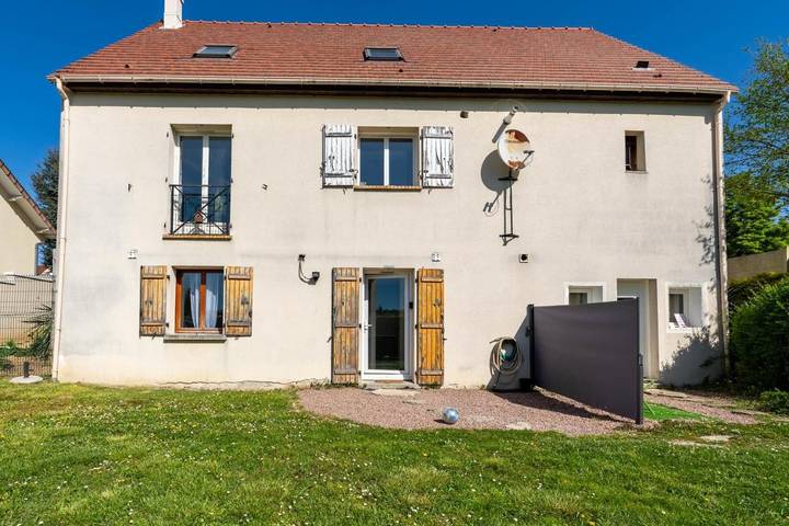 Gîte pour 6 personnes, avec vue et jardin à Coupvray - 4