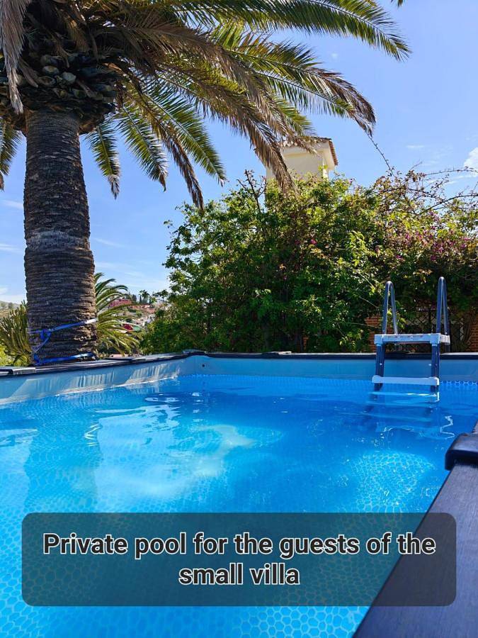 Ferienhaus für 4 Personen, mit Terrasse und Garten sowie Pool und Ausblick in Benajarafe - 3