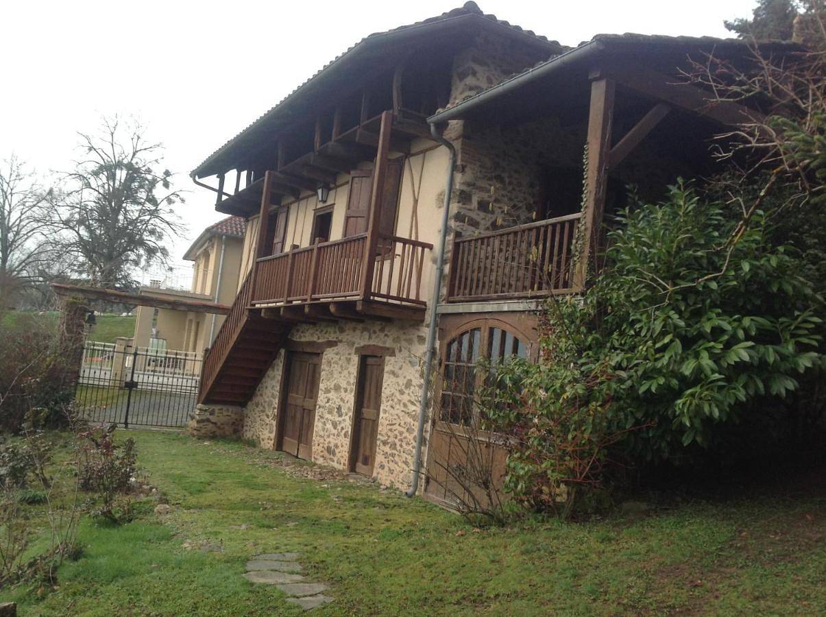 Two-Bedroom House in Maurs, Région d'Aurillac