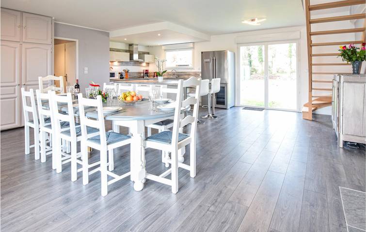 Location de vacances pour 10 personnes, avec terrasse et jardin à Saint-Martin-aux-Buneaux - 4