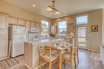 Vacation Home for 6 Guests in Seaside (Oregon), Oregon Coast, Picture 4