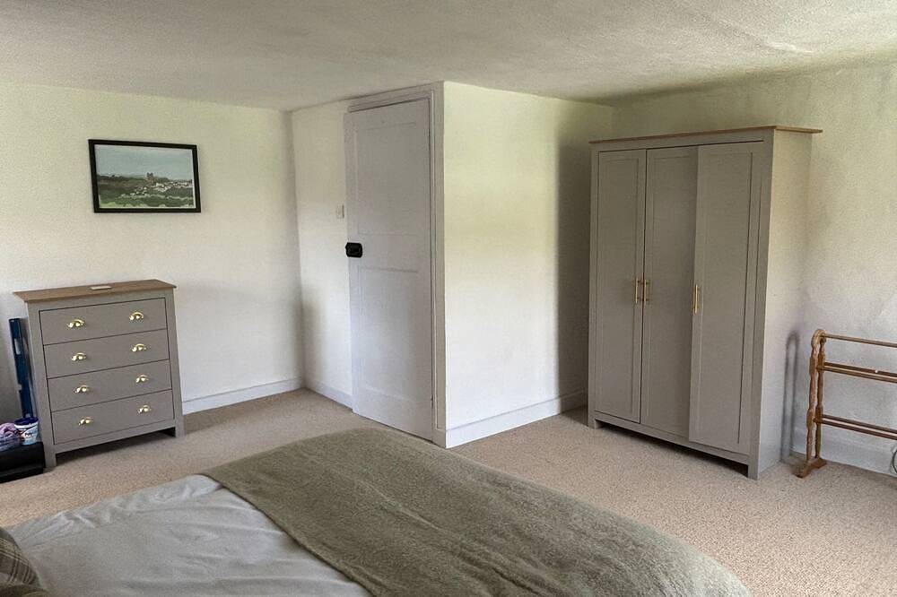 Overlooking Reeth Green, this welcoming cottage offers the perfect Yorkshire Dales escape. in Reeth, Yorkshire Dales National Park