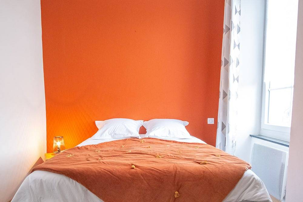 Charm in the heart of the vineyards in Malras, Limoux region