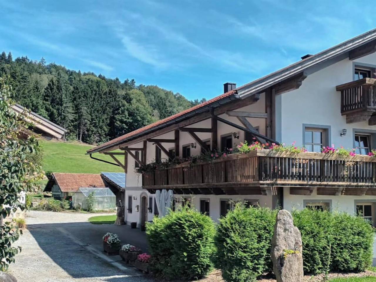 Ganze Wohnung, Moderne Wohnung mit Terrasse im Bayerischen Wald in Viechtach, Ostbayern