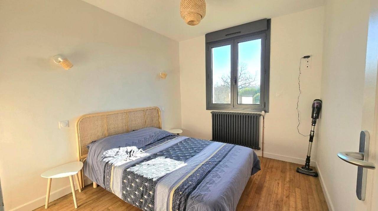 Appartement entier, Apartment with Terrace in Jonzac, Région de Jonzac