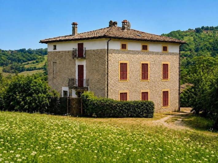 Gîte pour 5 personnes, avec Balcon et Jacuzzi ainsi que Terrasse et Jardin à Ponte dell'Olio