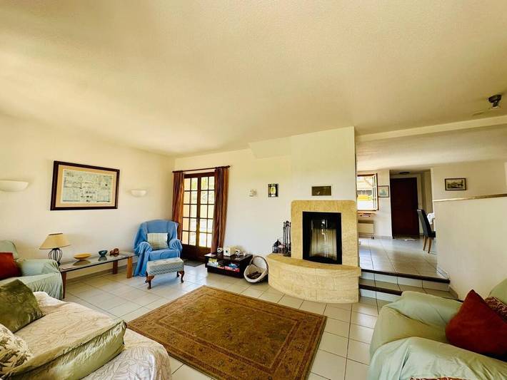 Location de vacances pour 6 personnes, avec jardin ainsi que vue et piscine, animaux acceptés à Ventenac-en-Minervois - 4