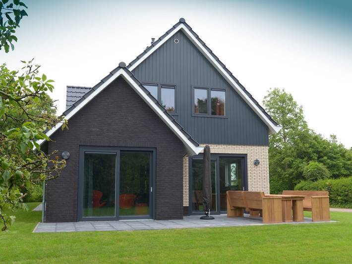 Villa für 8 Personen, mit Whirlpool und Terrasse auf Texel