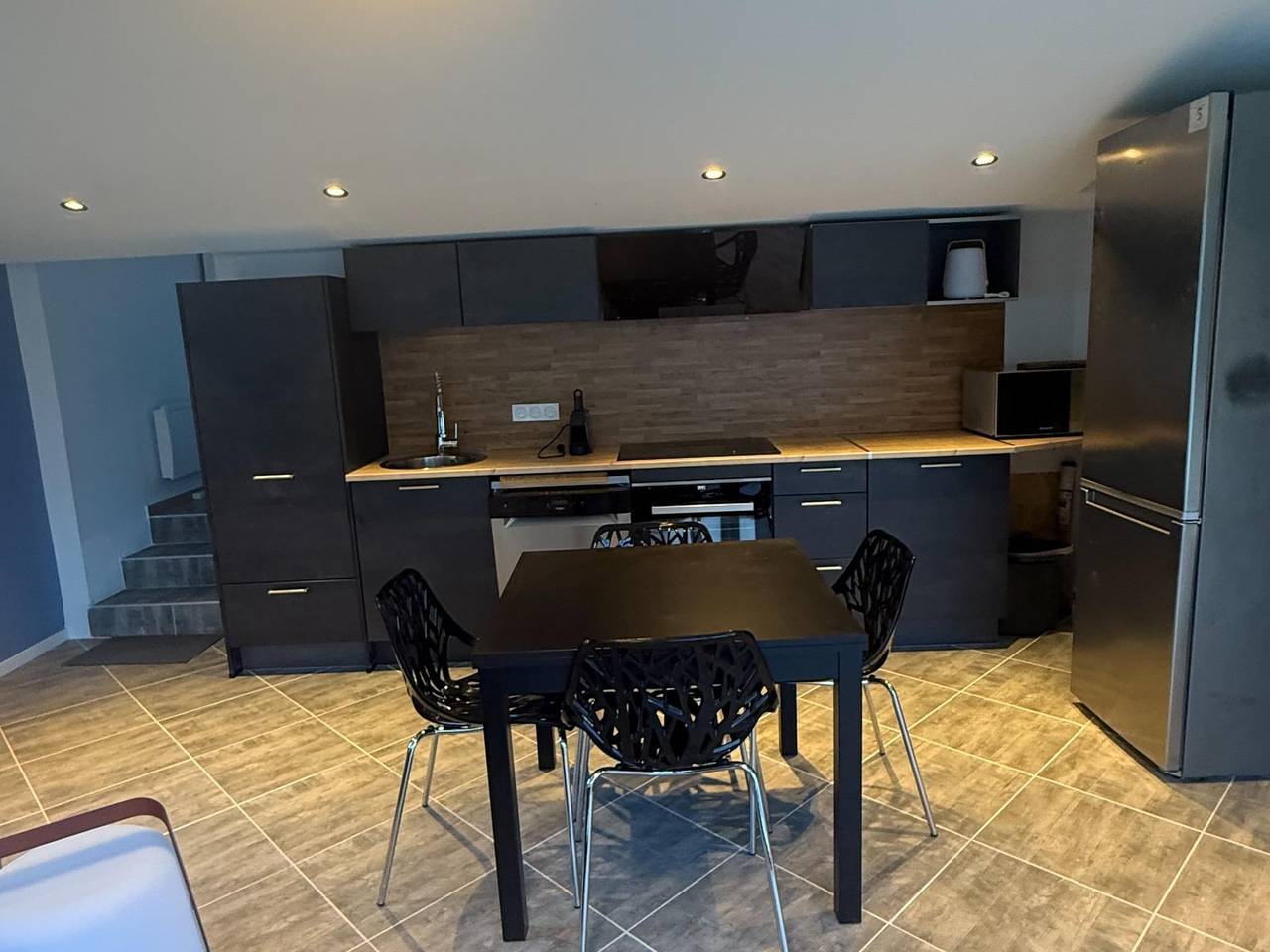 Villa avec piscine et jacuzzi près de Châteauneuf-du-Pape – 4 personnes in Sorgues, Vaucluse